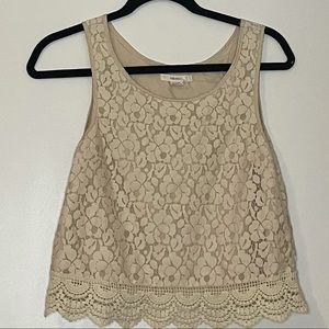 Floral lace crop tank top with scallop trim bottom